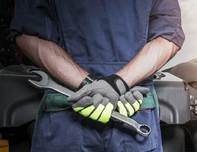 В Ухте осужден автослесарь, который похищал деньги клиентов